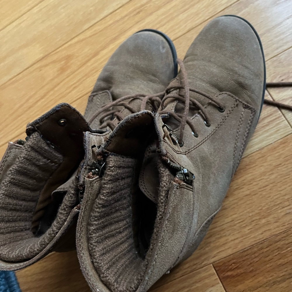 Brown boots